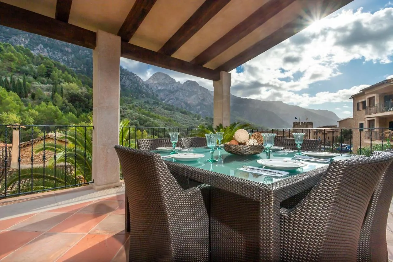 Holiday home Villa Circe Fornalutx